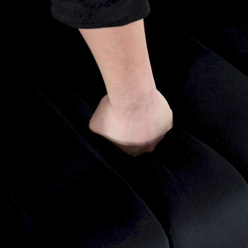Fauteuil d'appoint pivotant en velours capitonné avec rotation à 360°