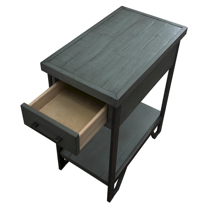Table d'appoint industrielle en métal avec tiroir, étagère et ports USB, finition antique
