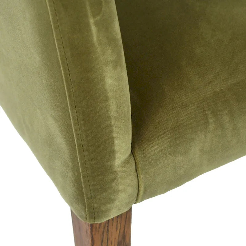 Chaise de salle à manger capitonnée en velours avec accoudoirs et pieds en chêne, vert olive